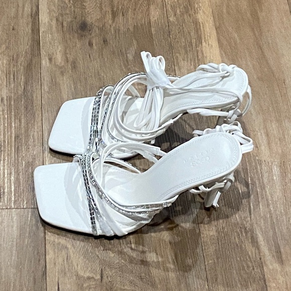 ASOS DESIGN-Wide Fit Nina Embellished Strappy Tie Leg Sandals-Size: 9-White-NEW! - Picture 6 of 16